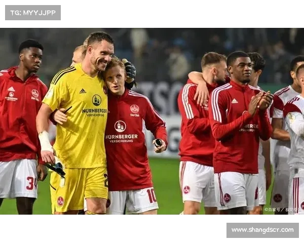 如何通过数据分析和比赛观察了解埃因霍温与阿贾克斯青年球员的潜力